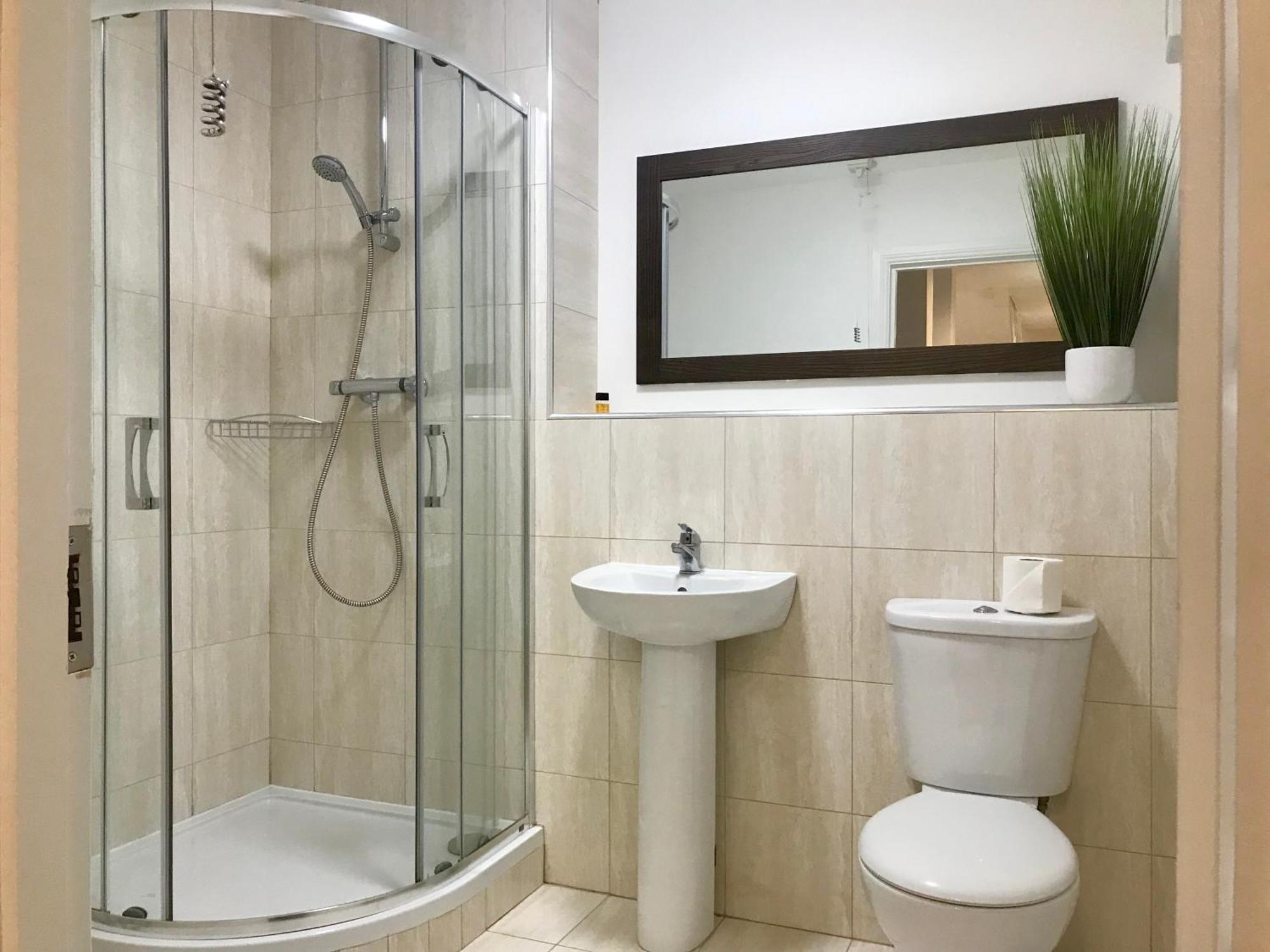 4 Bed Duplex Apartment, بلفاست المظهر الخارجي الصورة